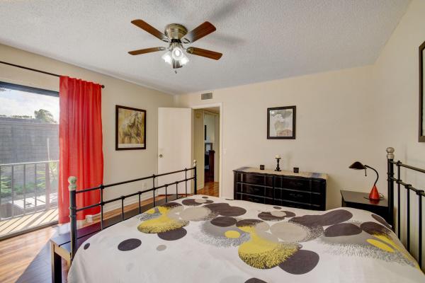 Lago Lucerne, 3940 August Dr, Lake Worth, Florida 33461, image 1