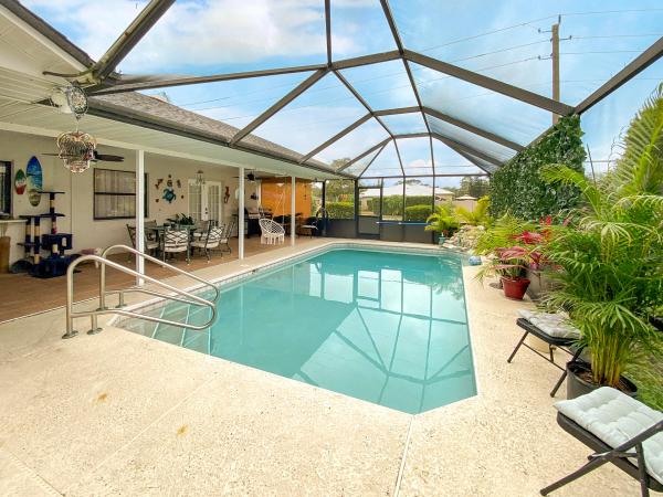 4504 Paleo Pines Cir, Fort Pierce, Florida 34951, image 2