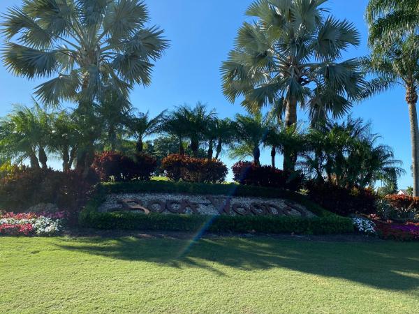 Boca Woods Country Club, 10627 Boca Woods Ln, Boca Raton, Florida 33428, image 1