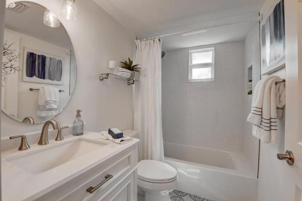 Huntington Lakes 2, 6795 Huntington Ln #308, Delray Beach, Florida 33446, image 2
