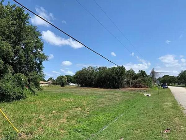 Bayshore Heights, 449 SE Whitmore Dr, Port St. Lucie, Florida 34984, image 1