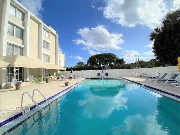 Viking Arms, 1601 S Flagler Dr #201O, West Palm Beach, Florida 33401, image 1