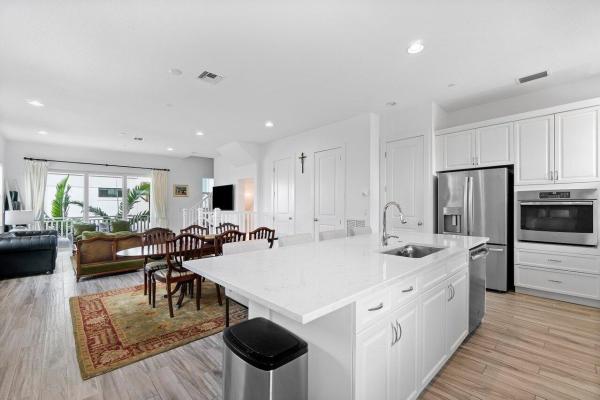 Alton, 8098 Hobbes Way, Palm Beach Gardens, Florida 33418, image 2