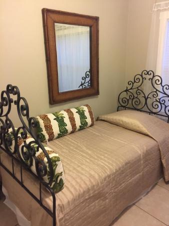 Estates Of South Palm Beach, 416 Malverne Rd, West Palm Beach, Florida 33405, image 2