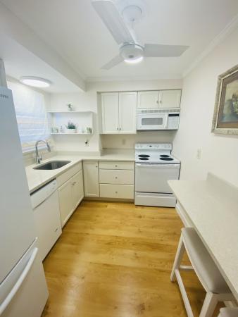 Lakeside Village, 729 Lori Dr #303, Palm Springs, Florida 33461, image 2