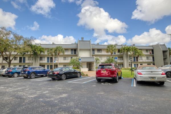 Esedra Court At The Fountains Country Club, 4838 Esedra Ct #303, Lake Worth, Florida 33467, image 1