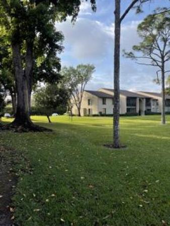 Pine Ridge North 3, 719 Sunny Pine Way #H3, Greenacres, Florida 33415, image 3