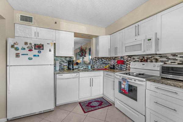 Bonaire Village, 14527 Bonaire Blvd #107, Delray Beach, Florida 33446, image 3
