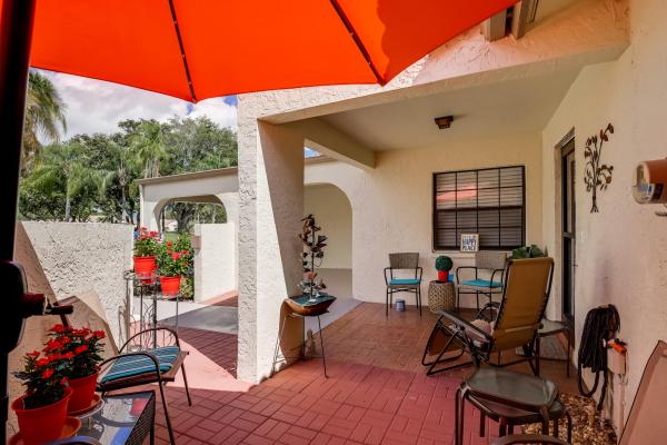 The Landings At Aberdeen, 5730 Parkwalk Cir E, Boynton Beach, Florida 33472, image 2