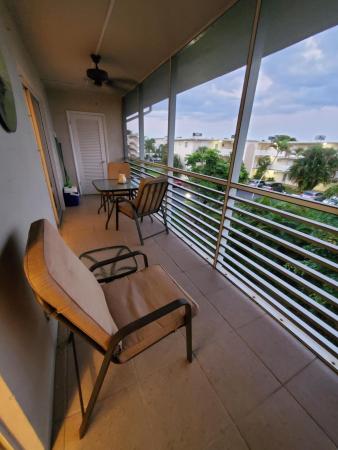 Lake Clarke Gardens, 2682 S Garden Dr S #302, Lake Worth, Florida 33461, image 3