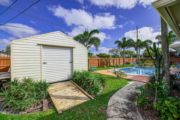 North Kirk Road Properties, 4017 Colle Dr, Lake Worth, Florida 33461, image 1