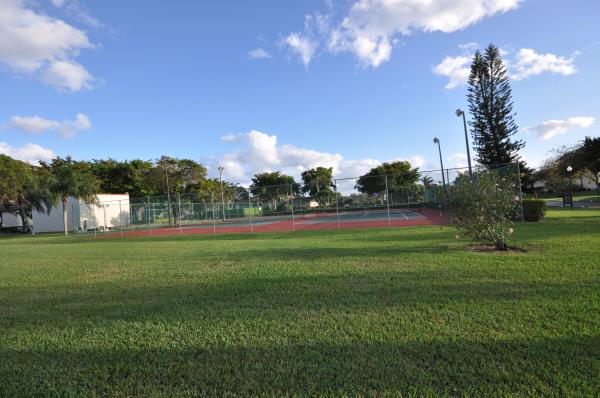 Pine Ridge At Haverhill, 4995 Sable Pine Cir #C1, West Palm Beach, Florida 33417, image 2