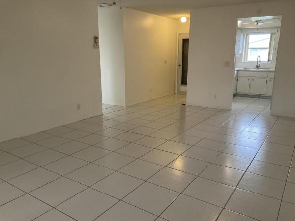 Ashley At Cresthaven Villas, 2915 Ashley Dr W #F, West Palm Beach, Florida 33415, image 2