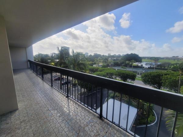 Lincoln Tower, 2400 Presidential Way #505, West Palm Beach, Florida 33401, image 1