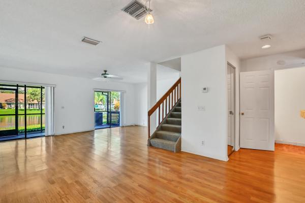 Joggers Run, 904 Maplewood Dr, Greenacres, Florida 33415, image 2