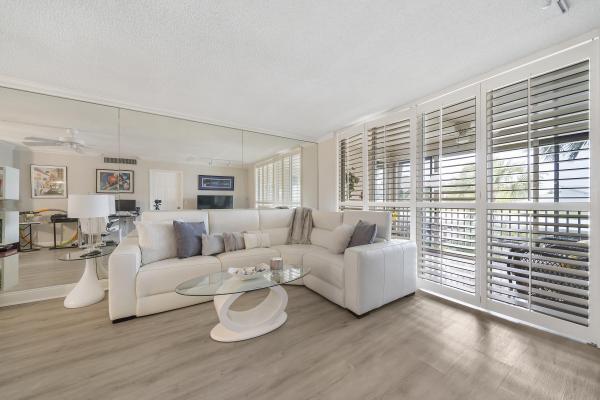 Tropic Bay, 930 Dogwood Dr #256, Delray Beach, Florida 33483, image 2