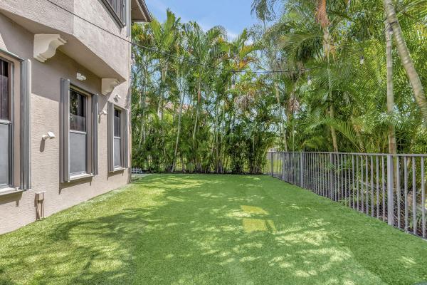 Versailles At Wellington, 10568 Arcole Ct, Wellington, Florida 33449, image 2