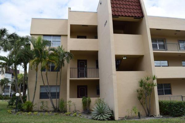 Georgetown, 1630 Embassy Dr #206, West Palm Beach, Florida 33401, image 1