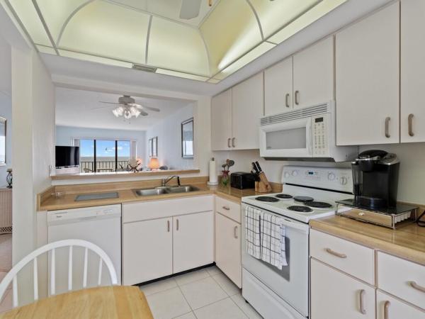 Ocean Harbour North, 5151 N Highway A1a #613, Fort Pierce, Florida 34949, image 1