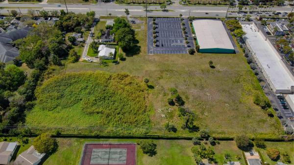 Lake Worth No HOA, 3336 S Jog Rd, Greenacres, Florida 33467, image 1