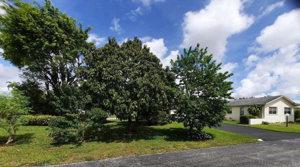 Lucerne Lakes South, 7409 Pine Forest Cir W, Lake Worth, Florida 33467, image 1