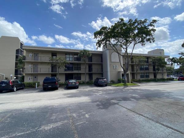 Boca Bayou, 10 Royal Palm Way #1050, Boca Raton, Florida 33432, image 1