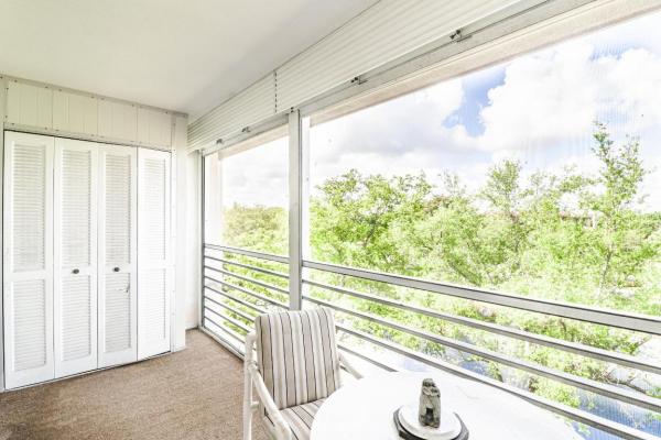 Granada Village, 2006 Granada Dr #O4, Coconut Creek, Florida 33066, image 1