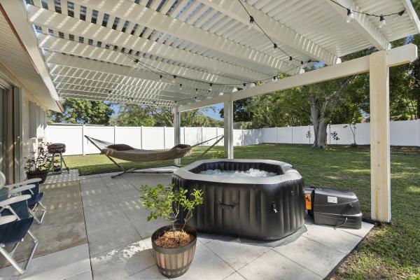 Pinecrest Estates, 3205 Hibiscus Ave, Fort Pierce, Florida 34947, image 1