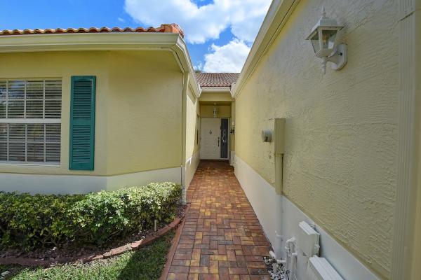 Floral Lakes, 6074 Lake Hibiscus Dr, Delray Beach, Florida 33484, image 2