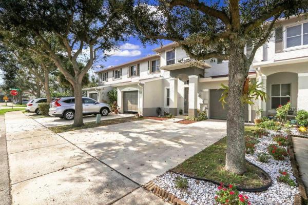 The Villas At Palm Springs, 388 N Palm Villas Way, Palm Springs, Florida 33461, image 2