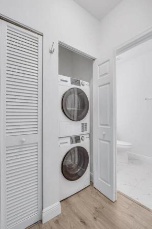 The Villas At Palm Springs, 388 N Palm Villas Way, Palm Springs, Florida 33461, image 3