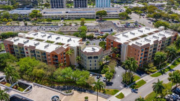 Park Place, 1610 Presidential Way #205, West Palm Beach, Florida 33401, image 2