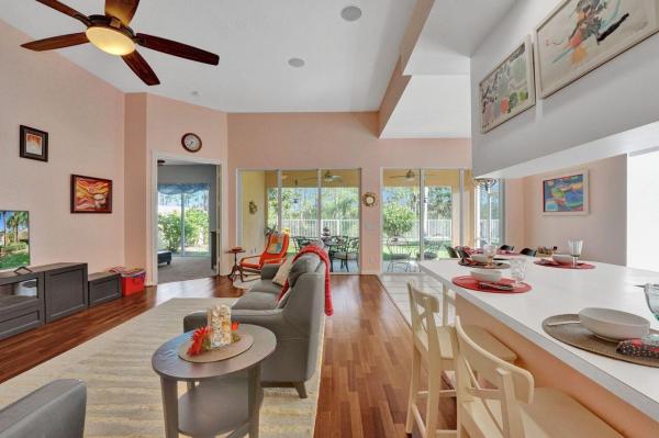 Carleton Oaks, 8979 Oldham Way, Palm Beach Gardens, Florida 33412, image 3