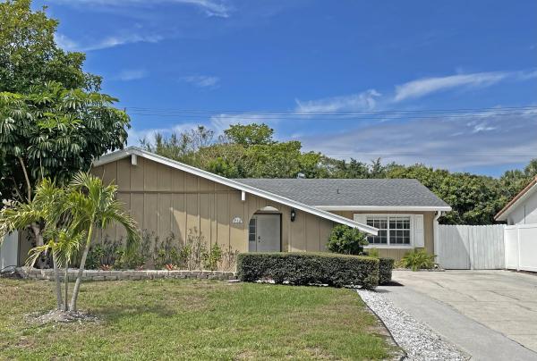 Chatelaine, 712 Avenue Chaumont, Delray Beach, Florida 33445, image 1