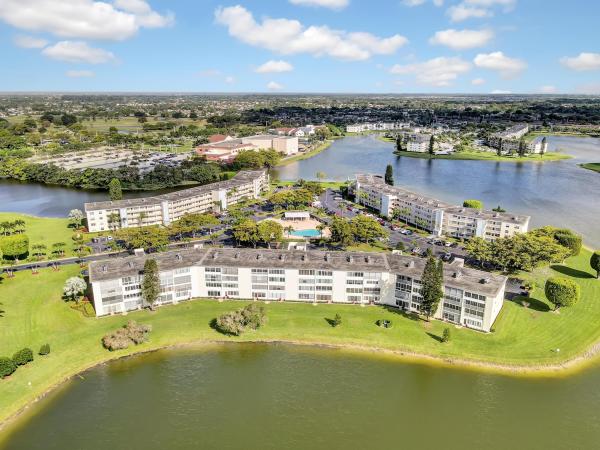 Ainslie At Century Village, 4013 Ainslie A, Boca Raton, Florida 33434, image 2