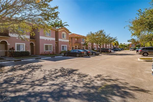 Catalina Lakes, 225 Fortuna Dr, Palm Beach Gardens, Florida 33410, image 2