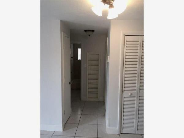 Gramercy Park, 5698 Gramercy Dr, West Palm Beach, Florida 33407, image 2
