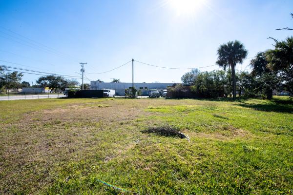 Fort Pierce No HOA, 117 N 13th N St, Fort Pierce, Florida 34950, image 1