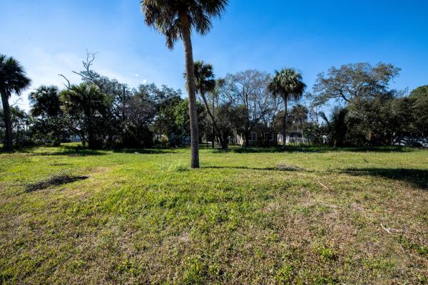 Fort Pierce No HOA, 117 N 13th N St, Fort Pierce, Florida 34950, image 2
