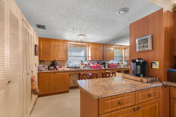 Delray Harbor Club, 1035 SE 6th Ave 8, Delray Beach, Florida 33483, image 1