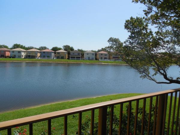 Emerald Isle At Laguna Lakes, 4240 San Marino Blvd #208, West Palm Beach, Florida 33409, image 1