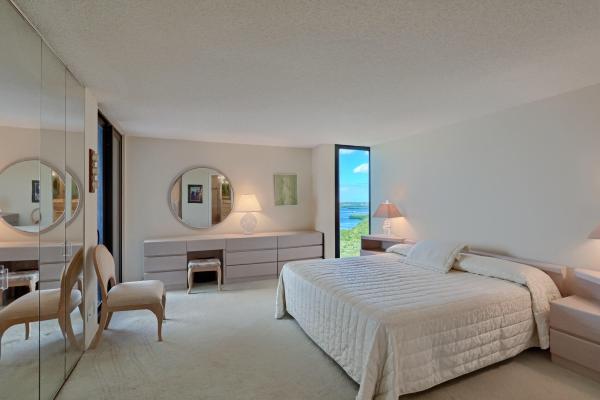 Water Glades, 5550 N Ocean Dr #17D, Riviera Beach, Florida 33404, image 2