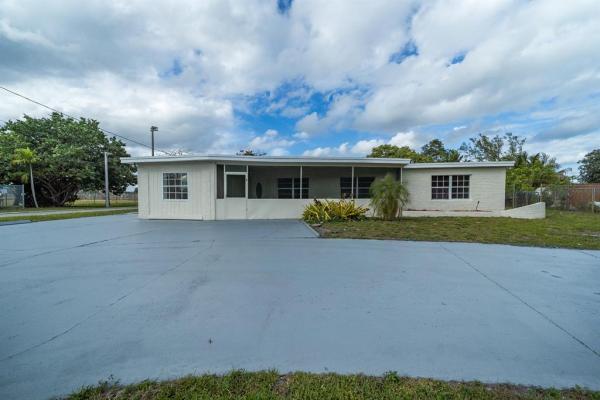 Drew Manor, 3213 Drew Way, Palm Springs, Florida 33406, image 1