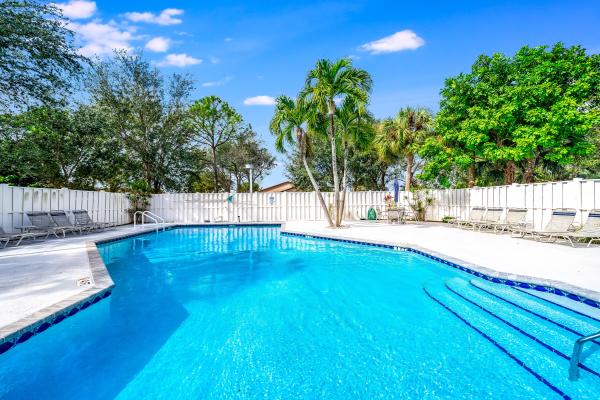 Carriage Gate, 9794 Nickels Blvd #804, Boynton Beach, Florida 33436, image 2