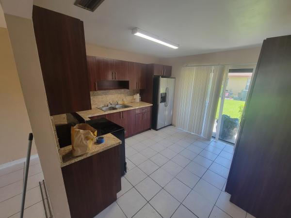 Ashley Villas, 4306 Royal Banyan Way, Lake Worth, Florida 33461, image 2