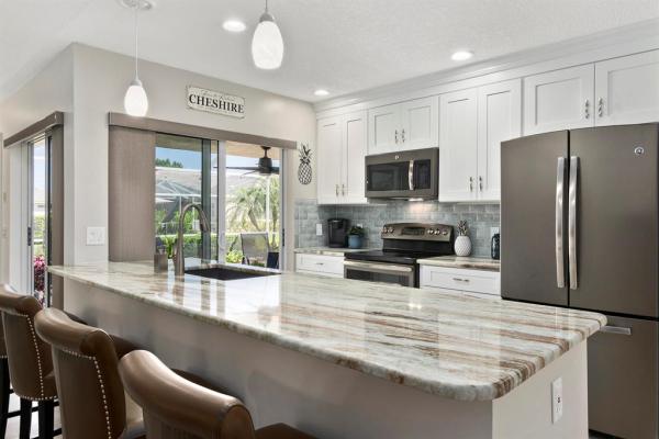 Sun Terrace At The Lakes, 1201 NW Sun Cir #3b, Port St. Lucie, Florida 34986, image 2