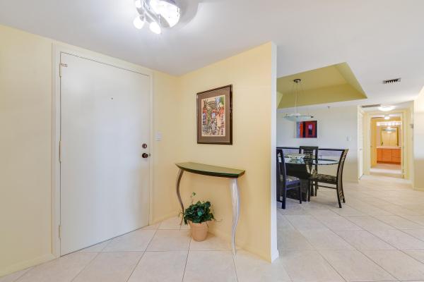 Laurel Oaks At Boca West Country Club, 20100 Boca West Dr #187, Boca Raton, Florida 33434, image 2