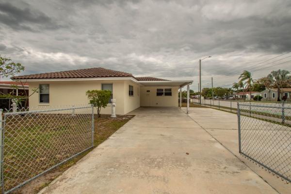 Hillcrest Heights, 744 Ridgewood Dr, West Palm Beach, Florida 33405, image 1