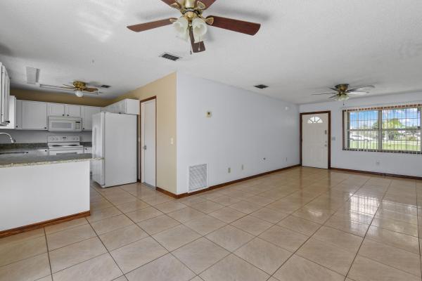 Sandhill Crossing, 2808 SE Buccaneer Cir, Port St. Lucie, Florida 34952, image 2