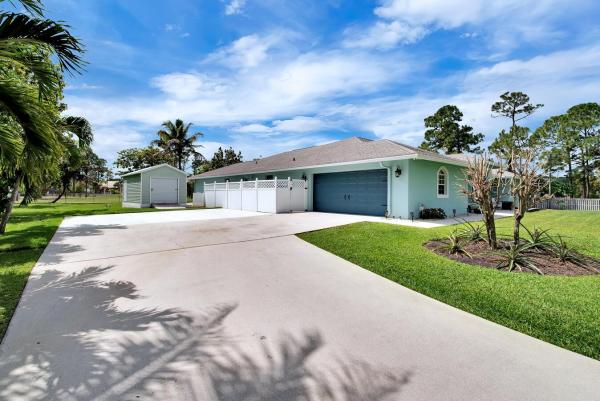 The Acreage, 12716 Temple Blvd, West Palm Beach, Florida 33412, image 2